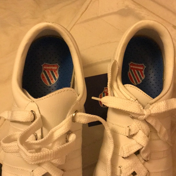 Vintage & New - K-Swiss Classic Tennis Shoes - 9.5 - Picture 2 of 2